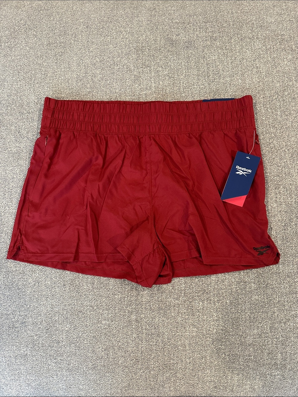 NWT Reebok Women's Athletic Shorts in Maroon. Size XL